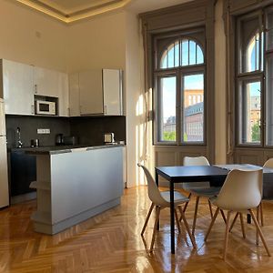 Appartement met Vier Slaapkamers